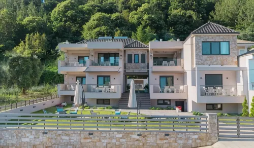 Bella Vista Luxury Apartments - Pet friendly