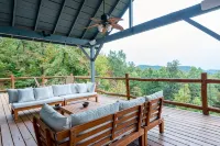 Jewel of the Woods - Magnificent Views from an Incredible Lodge! - 3-Star