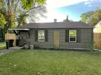 Only 1000/Night & 2 Miles from ND Stadium. Pet Friendly! - 4-Star
