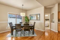 Pool!!,Hardwood, Granite, - Wi-Fi