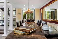 The newest and largest edition to the Wintergreen Retreat portfolio! - piscine