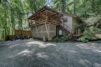 The Honey Pot- peaceful cabin -fireplace and deck - Chalets