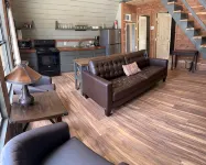 Coyote Creek A-Frame Cabin with Firepit, Nature Trail, Games, Outside Activities - Alppimaja