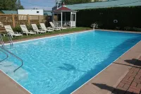 Willow Bend Motel - Pools