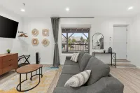 Modern Desert Oasis Studio in Historic Downtown Yuma - 4-Sterne