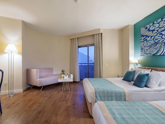 Seashell Resort & Spa