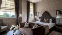 Stanbrook Abbey Hotel, Worcester - parking