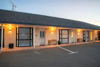 Coronation Park Motels - С парковкой