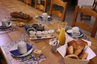 Les Pipistrelles Hotels in Champagneux