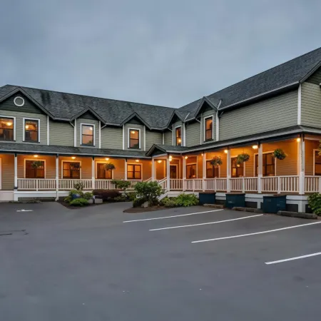 Wild Iris Inn