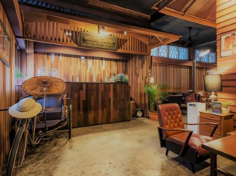 สุเนต์ตา โฮสเทล