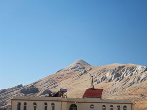 Nemrut Güneş Motel