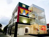 Guest House Nozz Hotels near Anjungan Kabupaten Demak