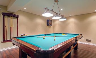 Windsong Manor - Housity