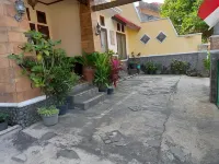 Kateza Homestay by Yurooms.id