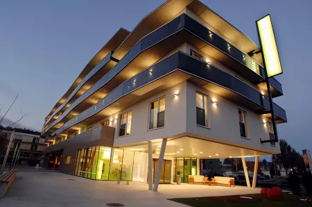 Harry's Home Hart Bei Graz Hotel & Apartments