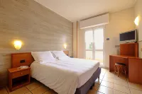 Albergo Moderno & Spa Hotel dekat Borgo di Arnosto