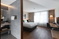 Hotel One66 (Free Parking Garage) Hotels in Хундвиль