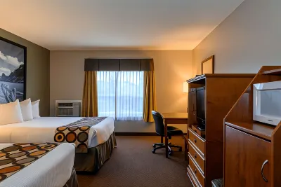 Super 8 by Wyndham Cochrane Hotels in 