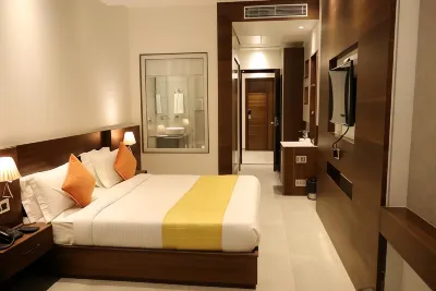 Hotel Highway Inn Hotels near Parking bodysculpt