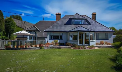 Halwell Lodge Hotels near St Ives Harbour