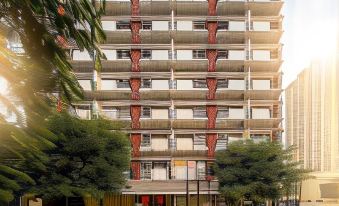 2. Hotel Ti..
