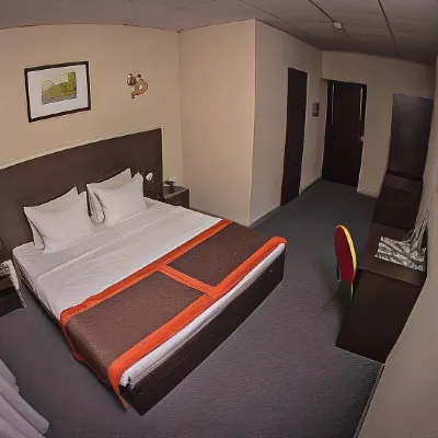 Aura Hotel