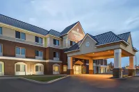 Country Inn & Suites by Radisson, St Peters, MO - parking