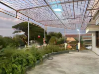 Telu Telu Solo Hotels in Banjarsari