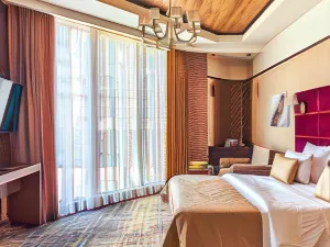 Vertex Hotel