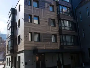 Apeiro City Avant-Garde Hotel