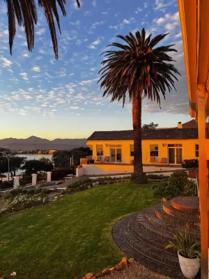 Manor on the Bay