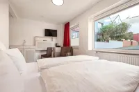 Hotel Felsen-Eck Hotels in der Nähe von Büste Hoffmann Von Fallersleben