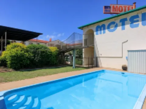 Bishops Lodge Narrandera Hotels in Narrandera