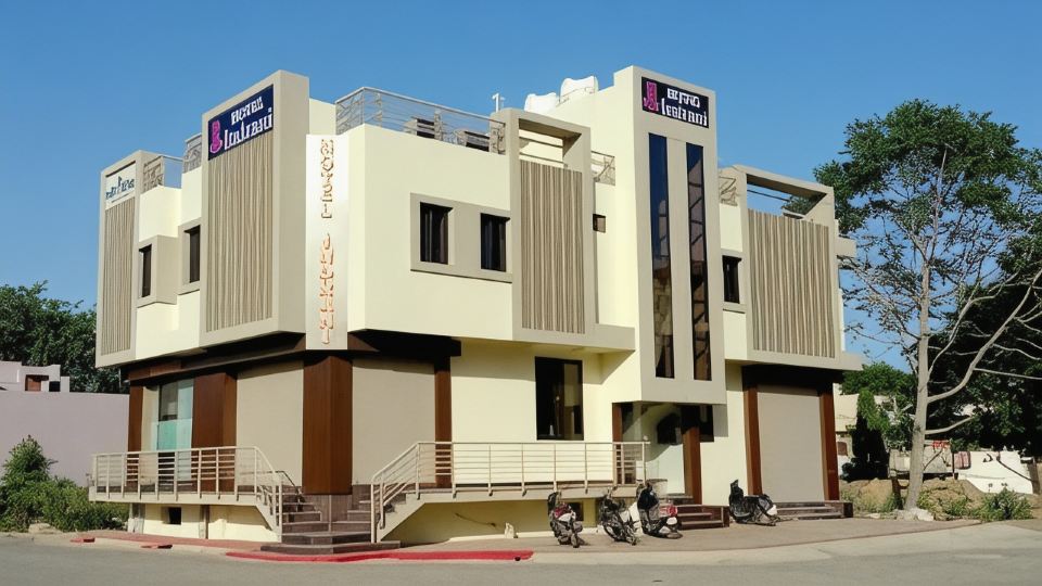 Indrani Hotel