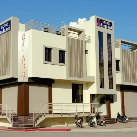 Indrani Hotel