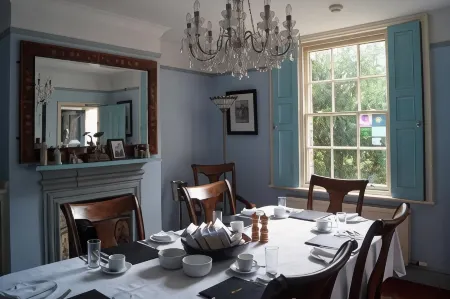 Foundry Masters House Отели в г. Лейтон энд Итон Константин