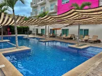 Hotel Yeah Rincón de Guayabitos - Pools