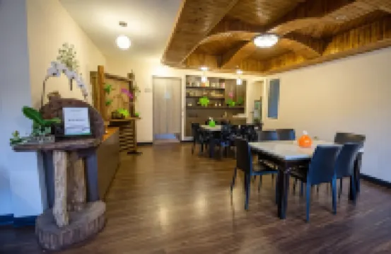 拉拉山民宿福縁山荘