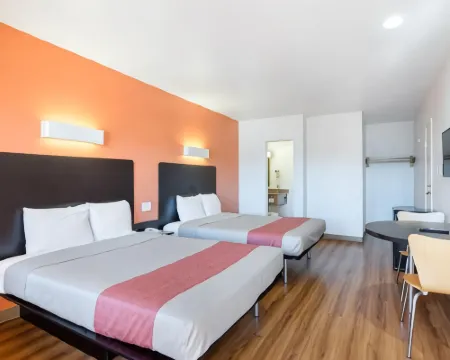 Motel 6 Santa Fe, NM - Downtown Hotels in Santa Fe