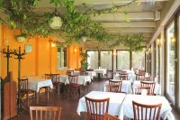 Hotel Und Restaurant Eurohof Hotels in Duisburg