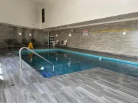 Travelodge by Wyndham Miramichi New Brunswick - Pools