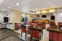 Comfort Inn & Suites Near Kino Sports Complex