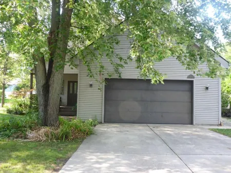 Portage Lakefront - Great View & Location - 5 Bedrooms - 3 Baths - 2 Car Garage