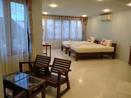 Ban Mae Boonthong Hotel Отели рядом с достопримечательностью «Wat Chedi Sao Lang»