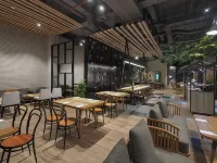 Arosa Hotel Jakarta - Tiny houses