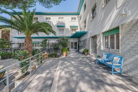 Hotel Massimo Отели рядом с достопримечательностью «Bibbona»