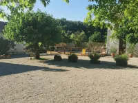Chambres d'hôtes de la Pilatière Hôtels à : Persac