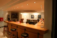 Cape Kanapitsa Hotel & Suites - 5-Star