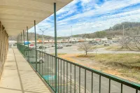 Regal Inn Guntersville by OYO Hwy 431 Hotels in Guntersville
